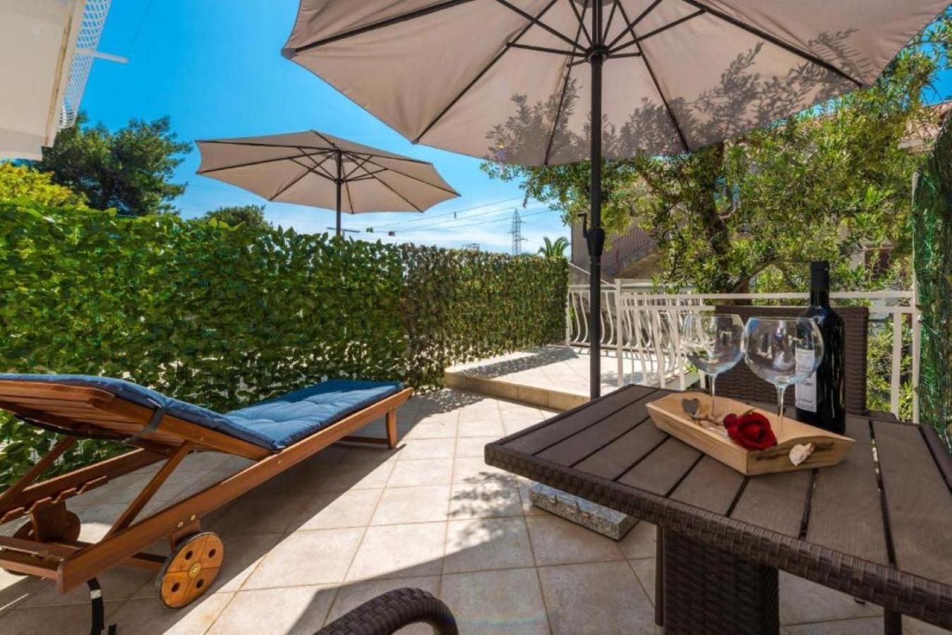 Villa Adria Apartments ツァヴタット エクステリア 写真