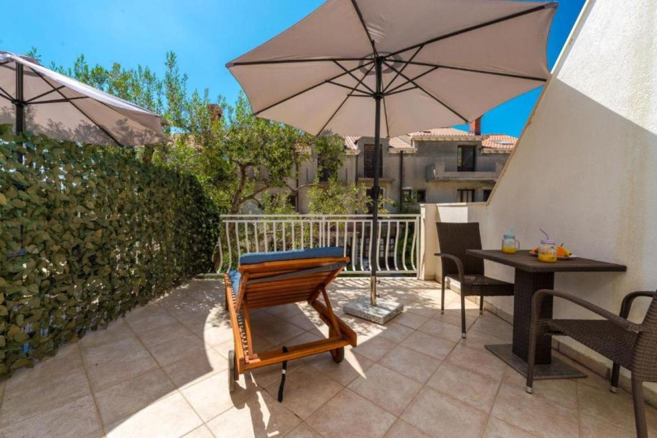Villa Adria Apartments ツァヴタット エクステリア 写真