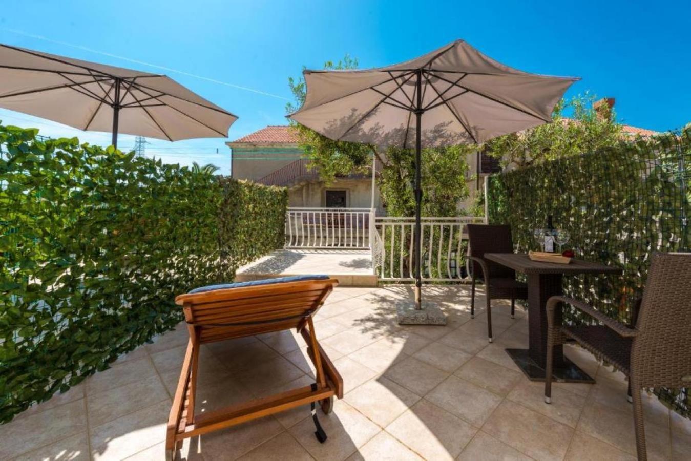 Villa Adria Apartments ツァヴタット エクステリア 写真