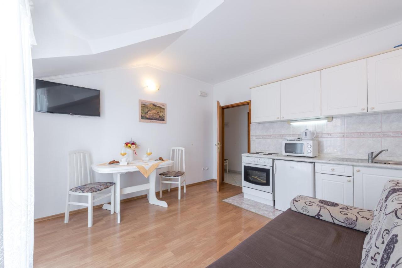Villa Adria Apartments ツァヴタット エクステリア 写真