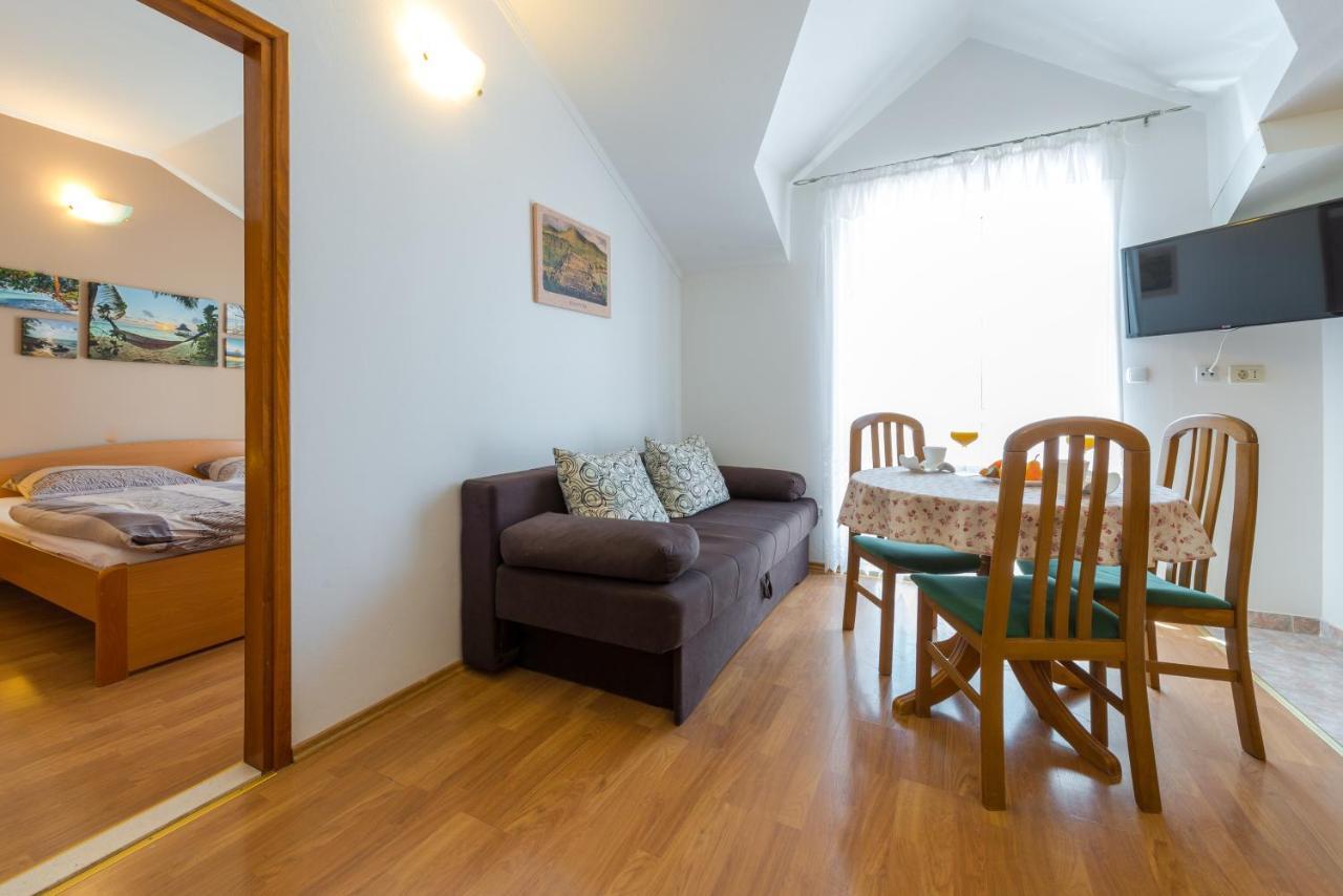 Villa Adria Apartments ツァヴタット エクステリア 写真